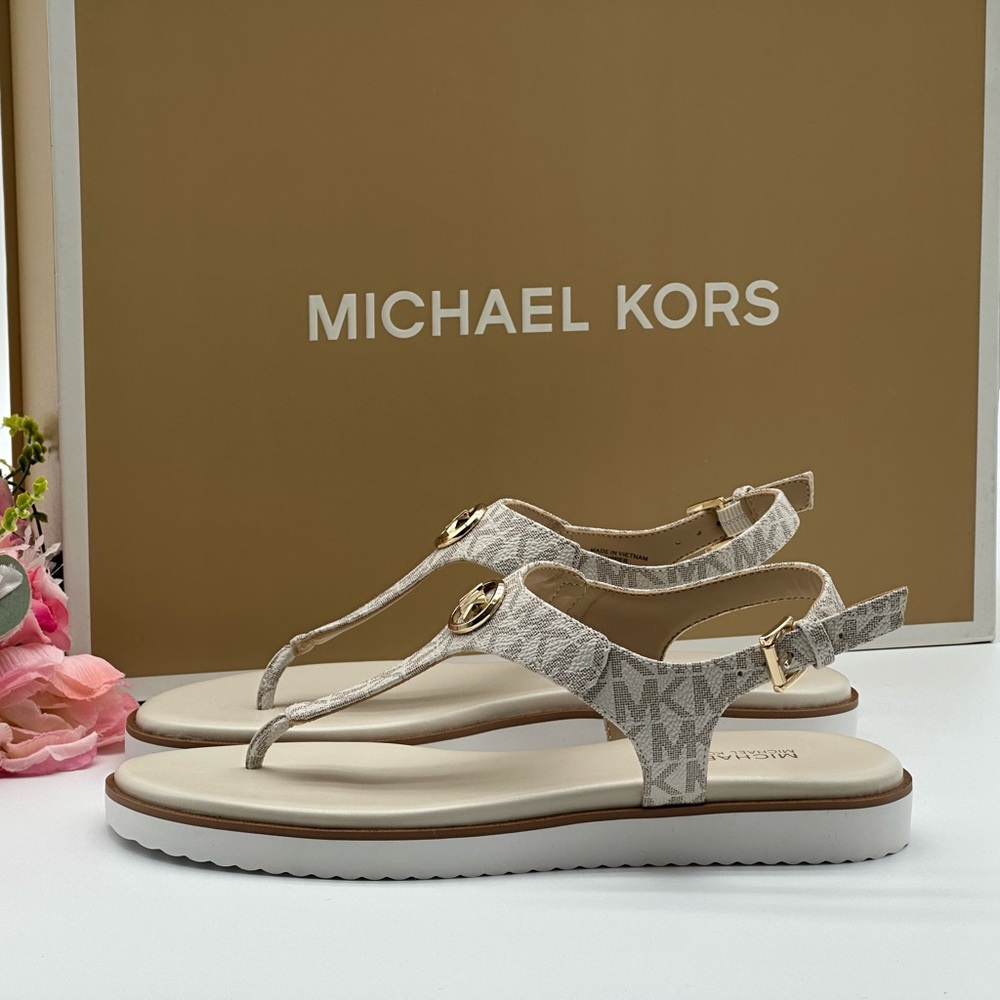 Michael Kors Vanilla Thong Sandals NIB - Picture 6 of 11
